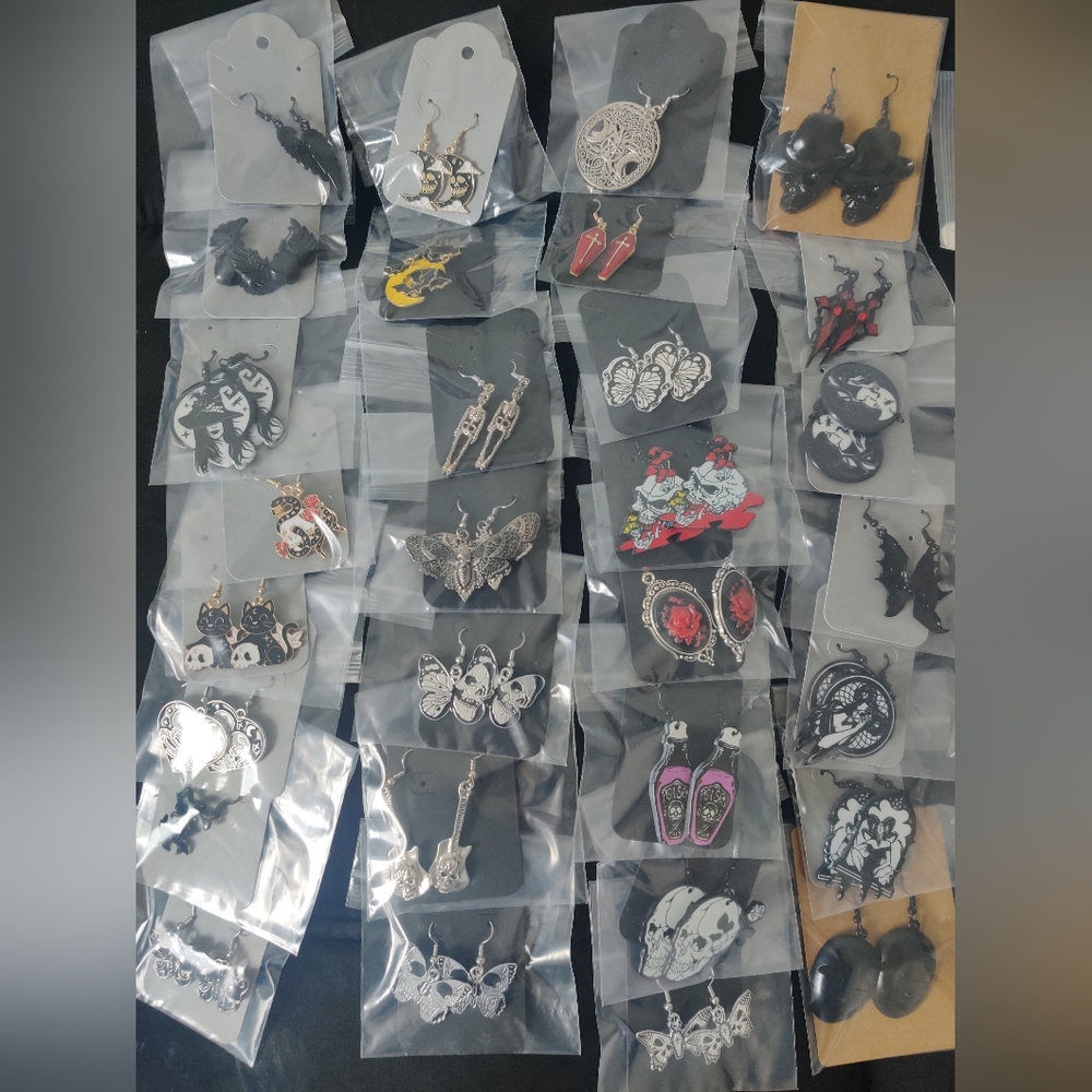 50 Piece Hand Crafted Gothic Goddess /Halloween Jewelry Wholesale - Picture 5 of 5